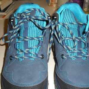 VIONIC Navy & Teal Everett Weather-Resistant Leath